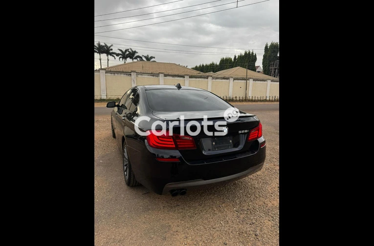 2012 BMW 5 SERIES 528i F10 - 6/7