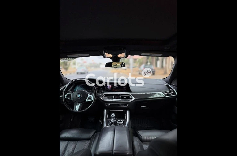 FOREIGN USED 2021 BMW X6 M50i COUPE for sale in Abuja - photo 5 of 7