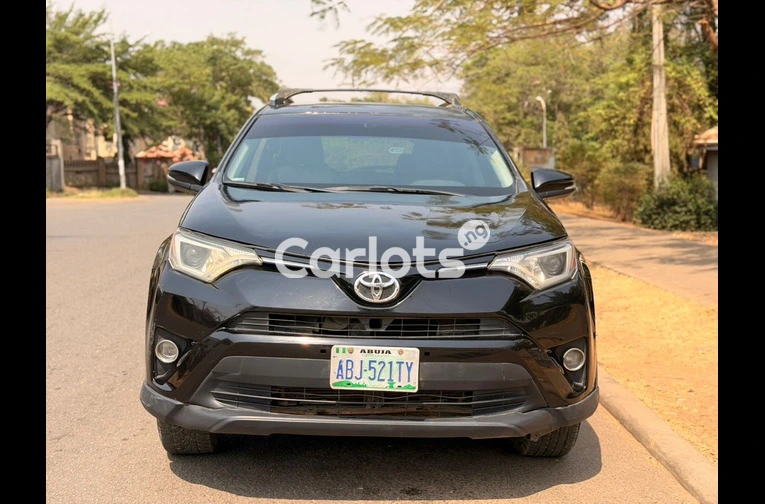 DISTRESS NEATLY USED 2013 TOYOTA RAV4 LE - 1/7