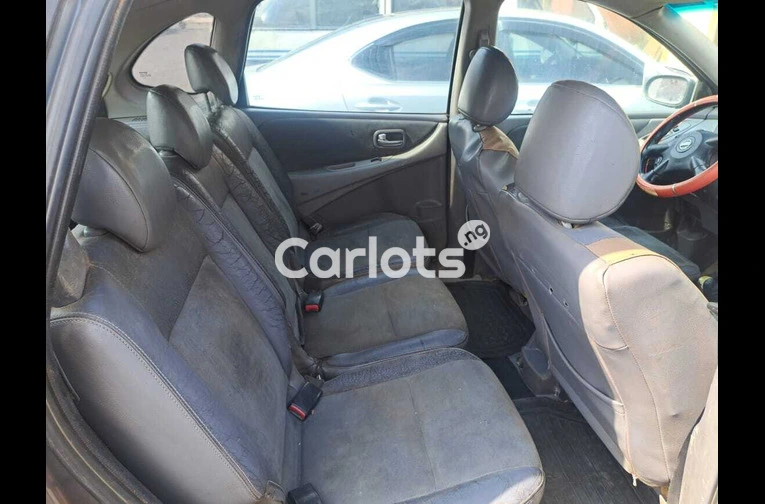 Cheap Nissan Almera Tino 2004 Model (Manual) for sale in Ibadan, Ogun - photo 2 of 7