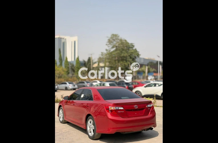 Foreign used Toyota Camry SE 2014 model for sale in Abuja, FCT - thumbnail 3