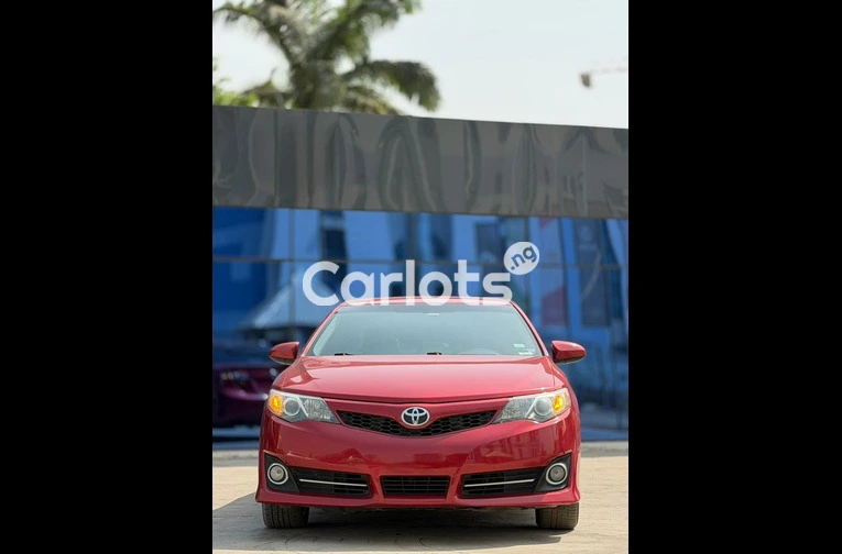 Foreign used Toyota Camry SE 2014 model for sale in Abuja, FCT - thumbnail 4
