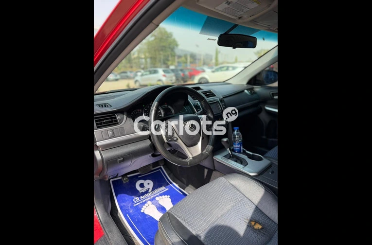 Foreign used Toyota Camry SE 2014 model for sale in Abuja, FCT - thumbnail 5