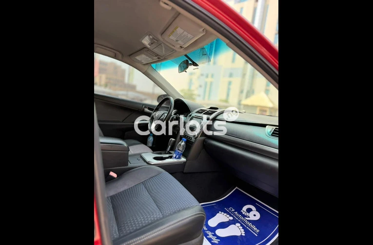 Foreign used Toyota Camry SE 2014 model for sale in Abuja, FCT - thumbnail 6