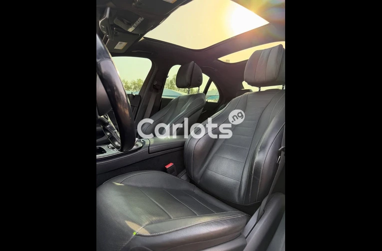 Foreign Used 2017 Mercedes-Benz E450 for sale in Garki, FCT - thumbnail 4