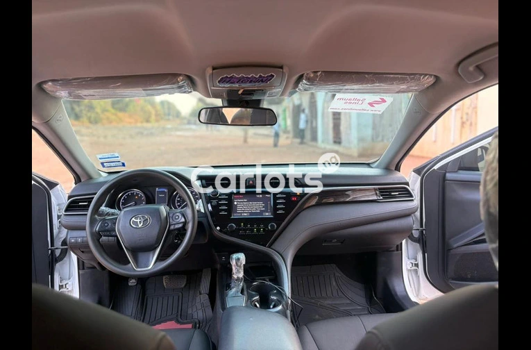 Nigerian Used 2019 TOYOTA CAMRY LE for sale in Kaduna - photo 3 of 7