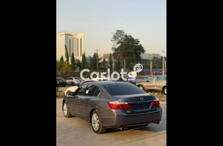 Foreign used Honda Accord 2015 V6 full option for sale in Abuja, FCT - photo 4 of 7