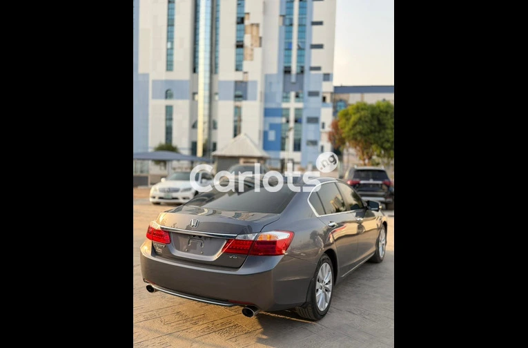 Foreign used Honda Accord 2015 V6 full option - 5/7