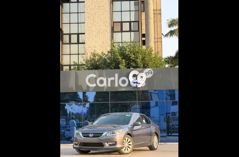 Foreign used Honda Accord 2015 V6 full option for sale in Abuja, FCT - thumbnail 7