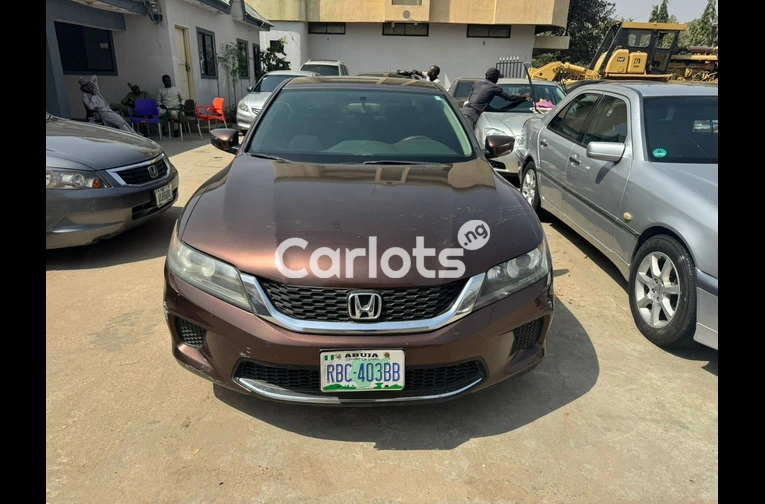 HONDA COUPE 2013