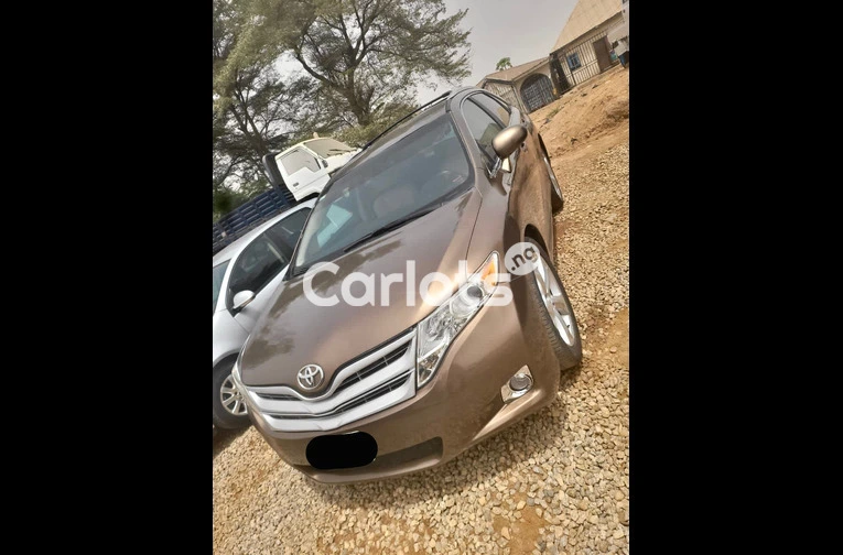 2012 KEYLESS TOYOTA VENZA - 1/4