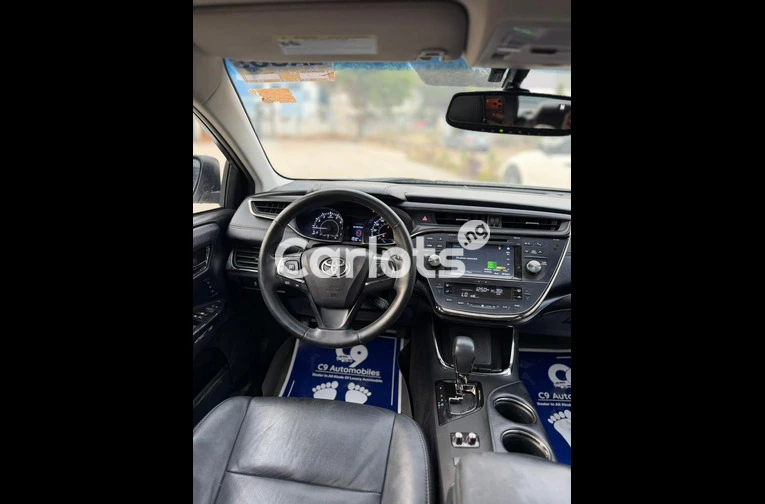 Foreign used Toyota Avalon 2016 model full option for sale in Abuja, FCT - thumbnail 2