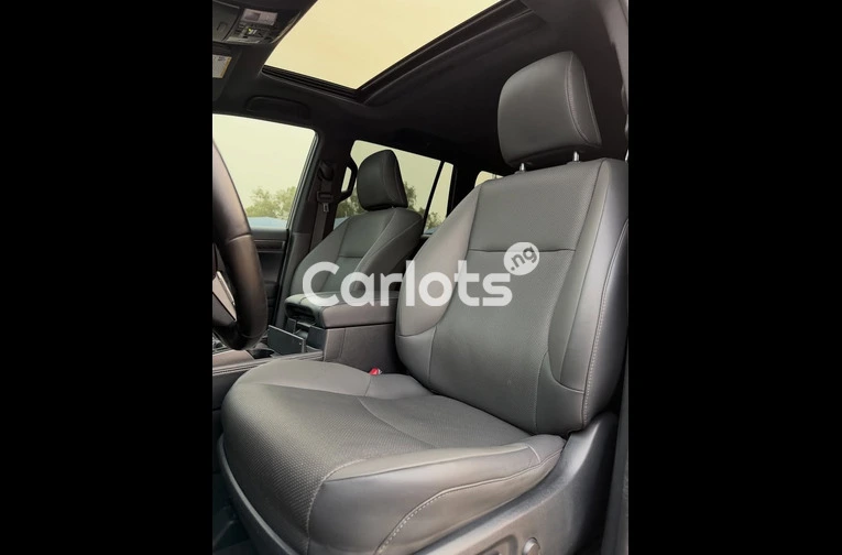 Foreign Used 2022 Lexus Gx460 - 3/7