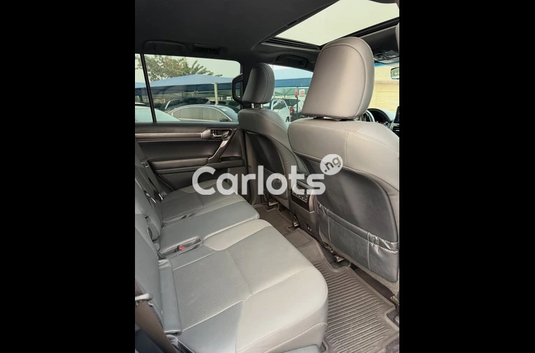 Foreign Used 2022 Lexus Gx460 - 4/7