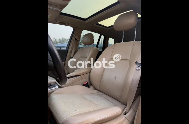 Extremely Clean 2011 Mercedes GLK 350 - 4/7