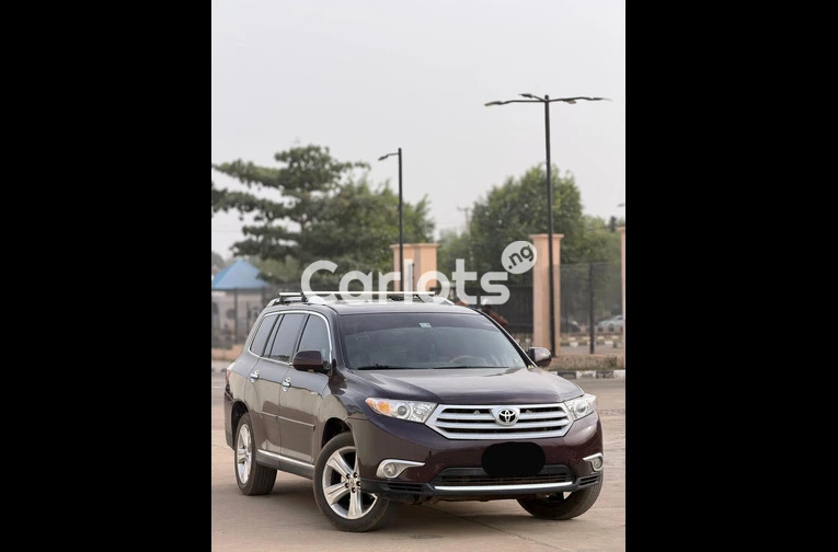 2011 KEYLESS TOYOTA HIGHLANDER - 1/7