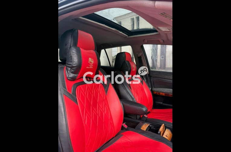 Nigerian Used 2009 LEXUS RX350 for sale in Lagos - photo 4 of 7