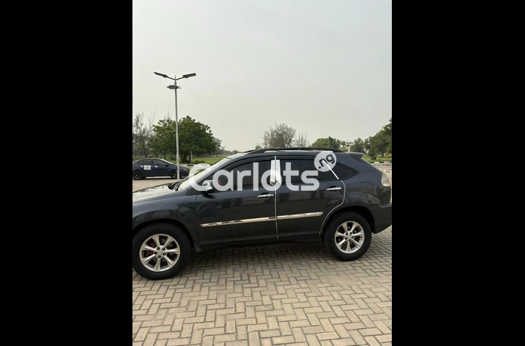 Nigerian Used 2009 LEXUS RX350 for sale in Lagos - thumbnail 5