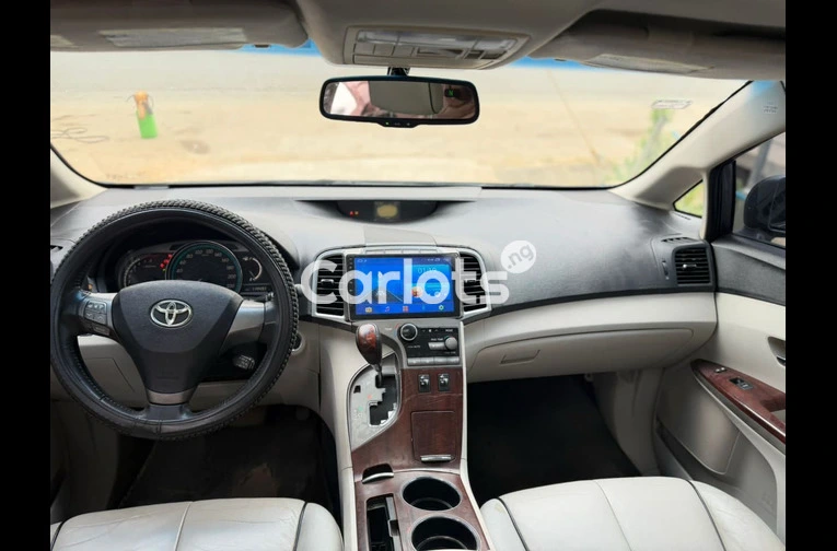 2010 TOYOTA VENZA FULL OPTION for sale in Abuja, FCT - photo 2 of 5