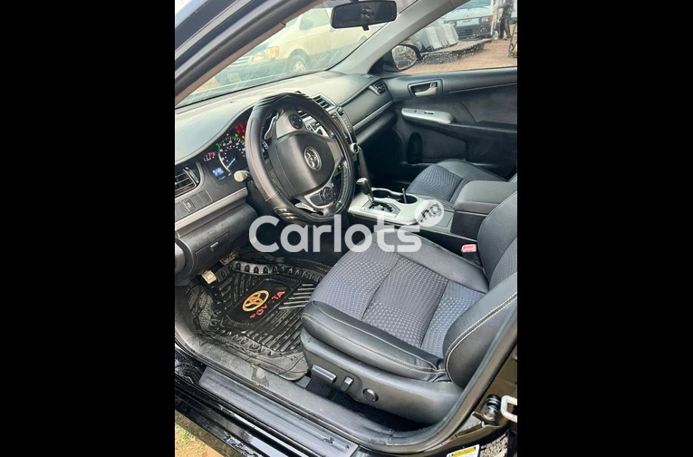 2013 TOYOTA CAMRY SE - 4/6