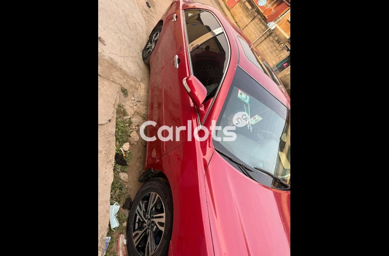 2010 Toyota Camry muscle XLE - 3/7