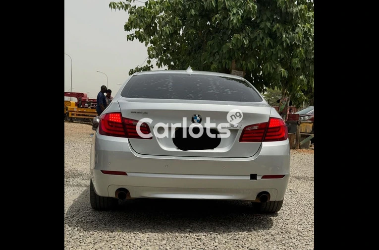 Nigerian Used 2012 BMW 5 SERIES 535i F10 for sale in Abuja, FCT - thumbnail 7
