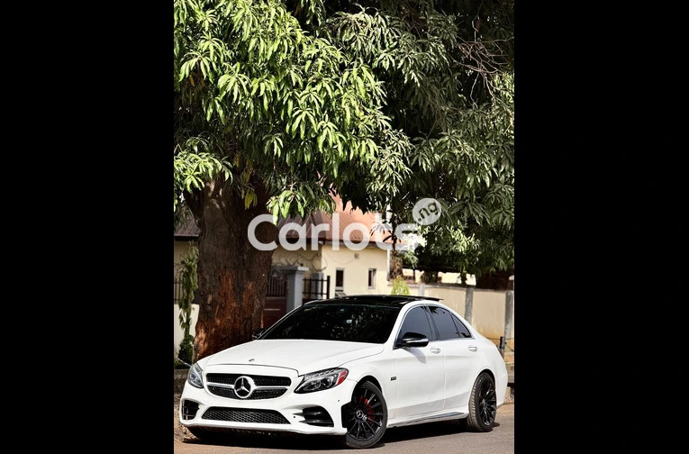 2016 MERCEDES BENZ C400 FULL OPTION AMG TRIM