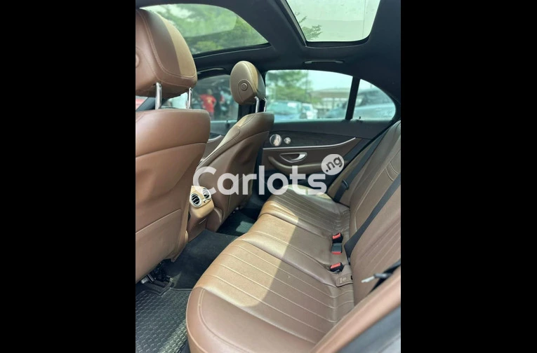2017 MERCEDES BENZ E300 FULL OPTION for sale in Abuja, FCT - thumbnail 4