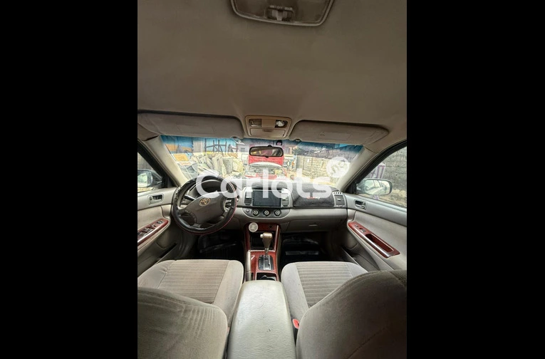 2004 Toyota Camry - 5/6