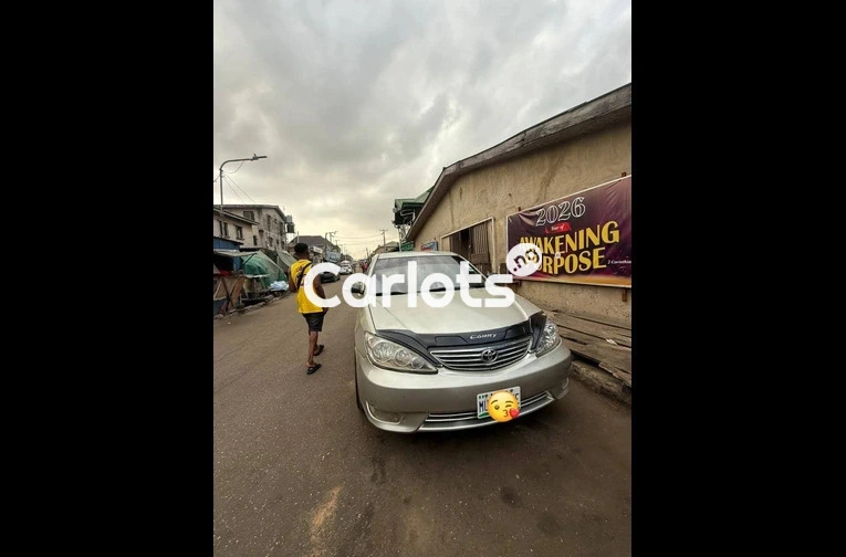 2004 Toyota Camry