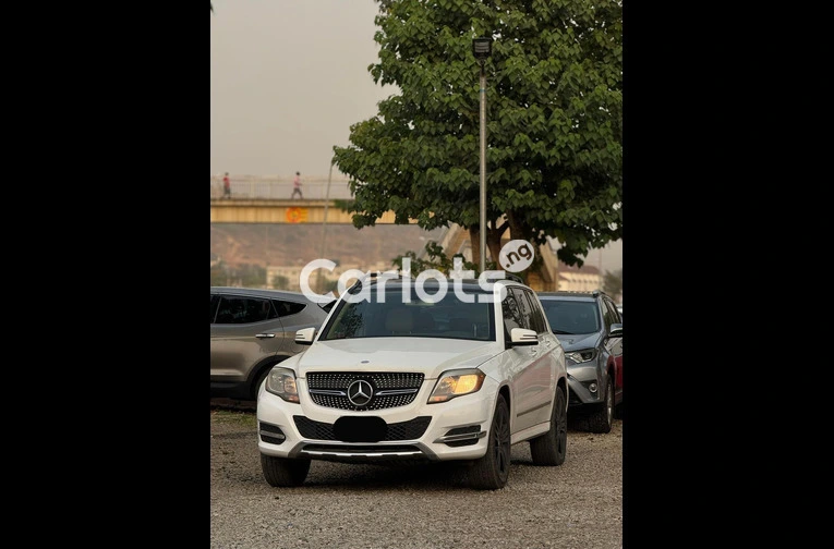 2013 MERCEDES BENZ GLK350 FULL OPTION - 1/4