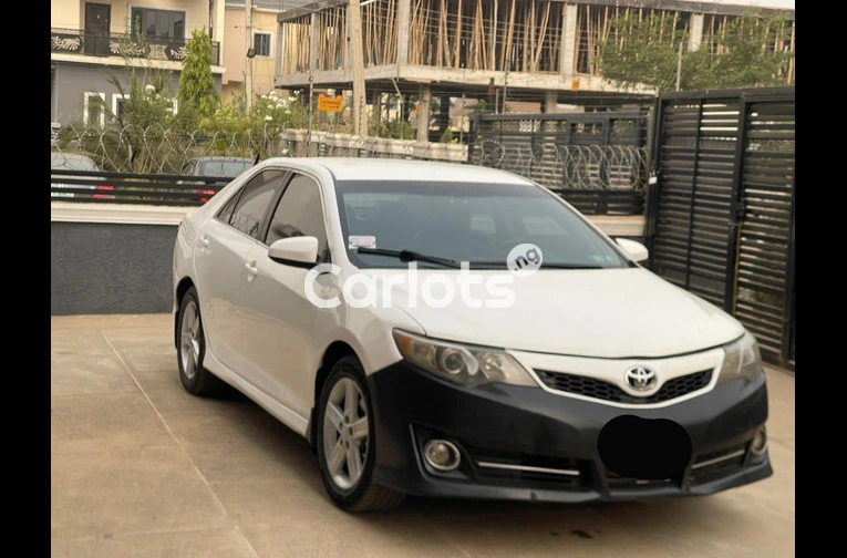 2013 TOYOTA CAMRY - 1/6