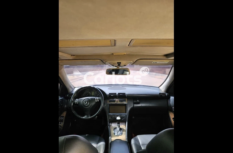 Nigerian Used 2007 MERCEDES BENZ C230 for sale in Kaduna - photo 4 of 7