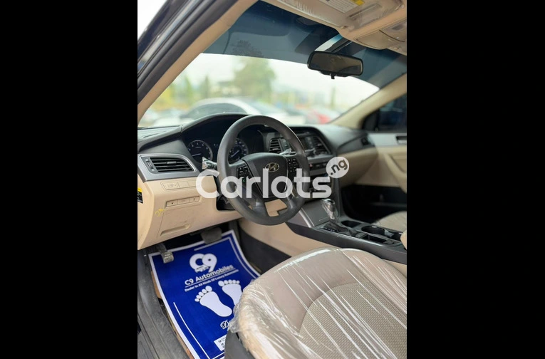 Foreign used 2015 Hyundai Sonata with custom duty for sale in Abuja, FCT - thumbnail 3