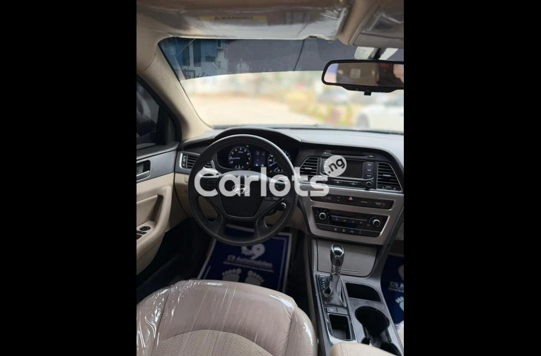 Foreign used 2015 Hyundai Sonata with custom duty for sale in Abuja, FCT - thumbnail 5