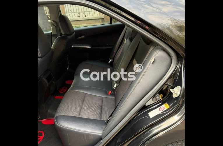 EXTREMELY CLEAN NIGERIAN USED 2013 TOYOTA CAMRY for sale in Abuja, FCT - photo 2 of 7