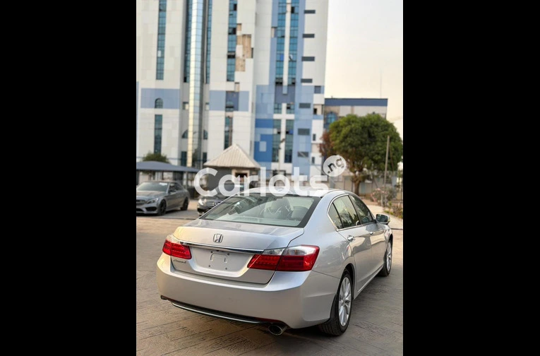 Foreign used Honda Accord 2015 model for sale in Abuja, FCT - photo 3 of 7