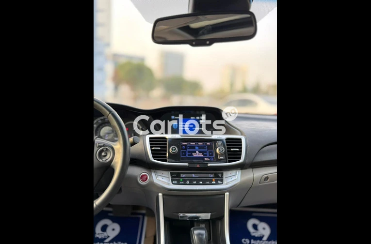 Foreign used Honda Accord 2015 model for sale in Abuja, FCT - thumbnail 4