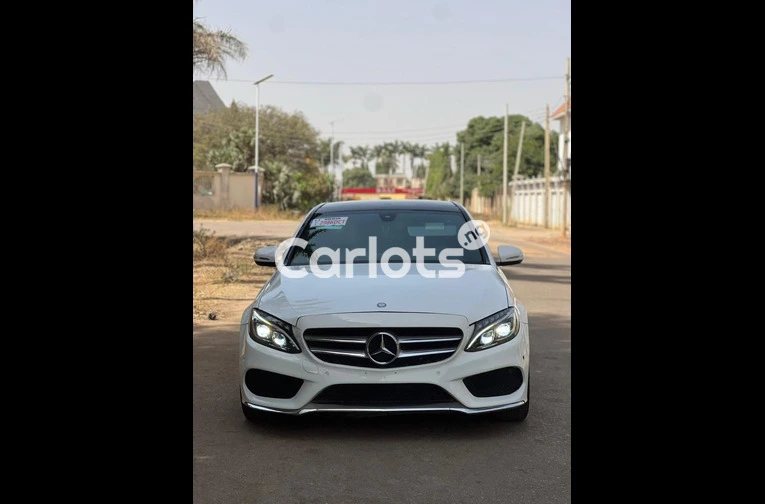 FOREIGN USED 2015 MERCEDES BENZ C300 FULL OPTION for sale in Kaduna - photo 2 of 7