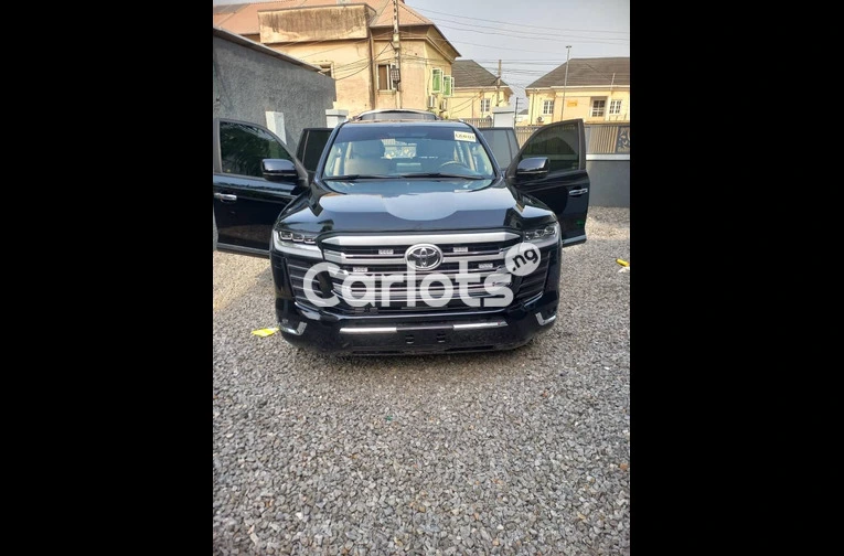 Nigerian Used PREMIUM 2010⬆️2023 LANDCRUISER VXR 57 WITH 360CAMERA for sale in Lagos - thumbnail 1
