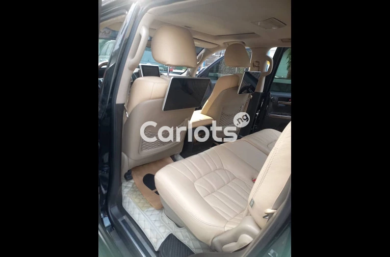 Nigerian Used PREMIUM 2010⬆️2023 LANDCRUISER VXR 57 WITH 360CAMERA for sale in Lagos - thumbnail 3