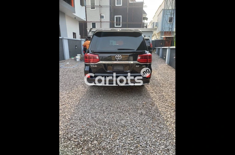 Nigerian Used PREMIUM 2010⬆️2023 LANDCRUISER VXR 57 WITH 360CAMERA for sale in Lagos - photo 7 of 7