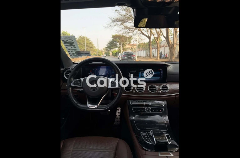 Foreign Used 2017 Mercedes-Benz E43 AMG for sale in Asokoro, FCT - photo 3 of 7