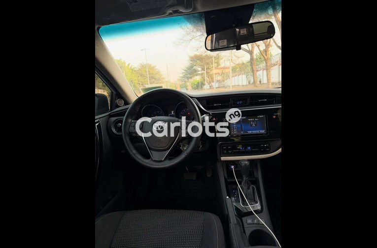 Foreign Used 2018 Toyota Corolla IM - 3/7
