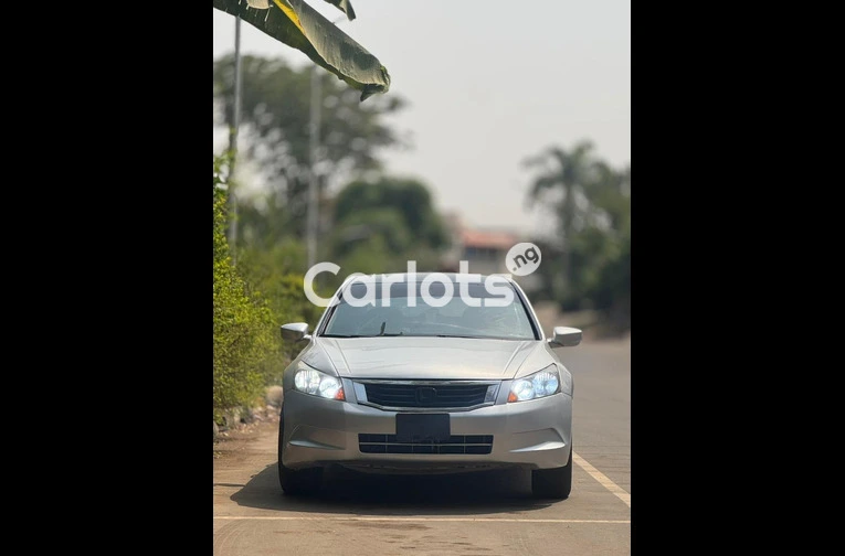 USED 2008 HONDA ACCORD V4