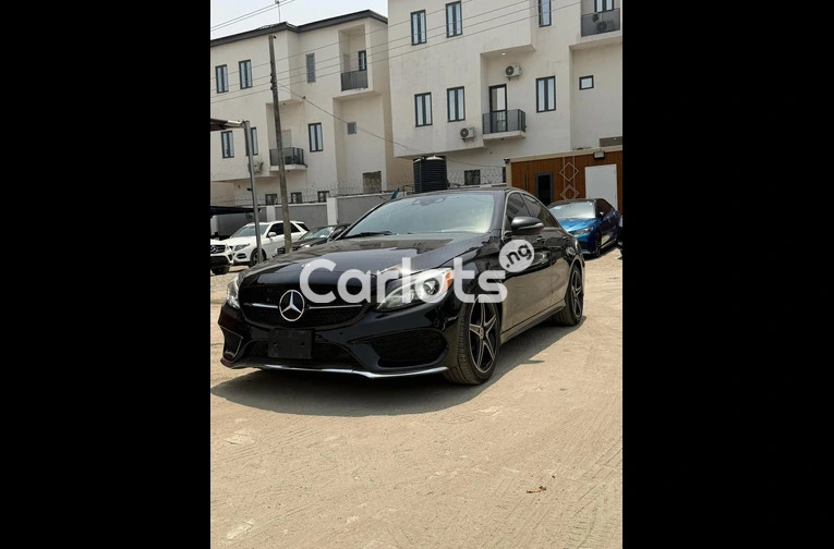 2015 KEYLESS MERCEDES BENZ C300 AMG TRIM for sale in Abuja, FCT - thumbnail 2