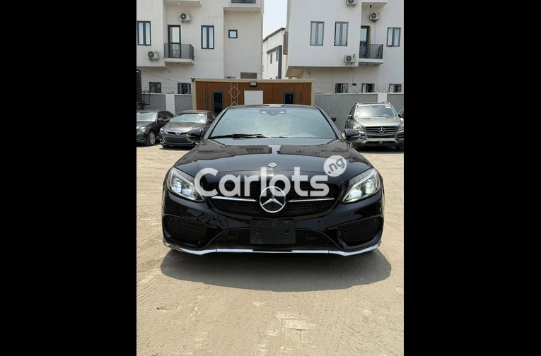 2015 KEYLESS MERCEDES BENZ C300 AMG TRIM for sale in Abuja, FCT - photo 3 of 7