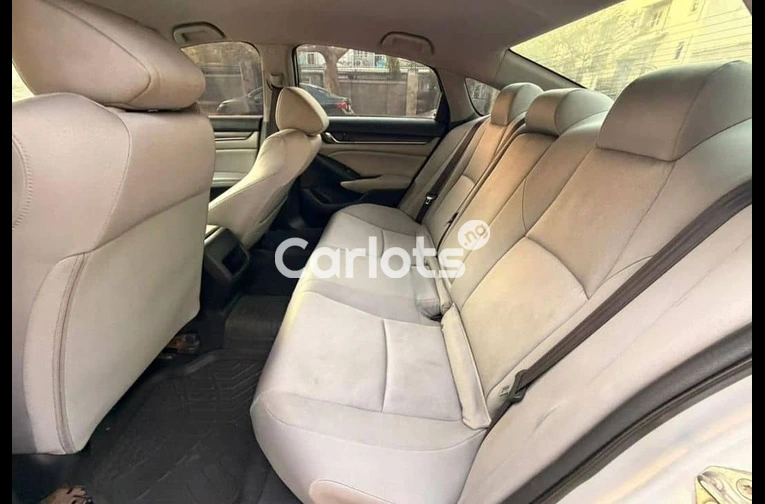 Registered 2019 Honda Accord for sale in Abuja, FCT - thumbnail 3