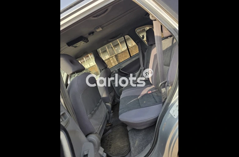 Foreign used 2005 Toyota rav4 for sale in Abuja, FCT - photo 3 of 7