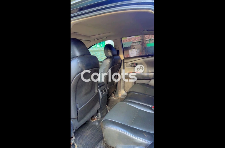 CLEAN REGISTERED 2011⬆️2015 LEXUS RX350 for sale in Ojo, Lagos - thumbnail 3